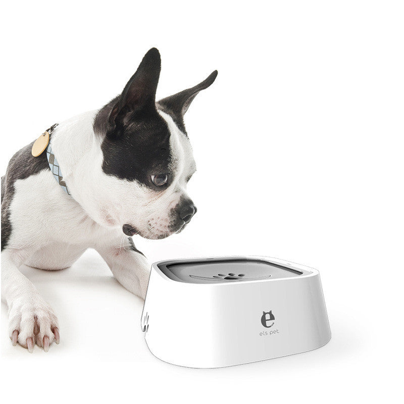 Pet by SnuggleBugSupply's 1.5L anti-overflow water bowl, showcasing its efficient and mess-free design.