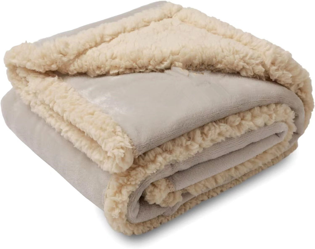 A display image of  the snugglebugsupply's Pet Thick Waterproof Cushion Blanket