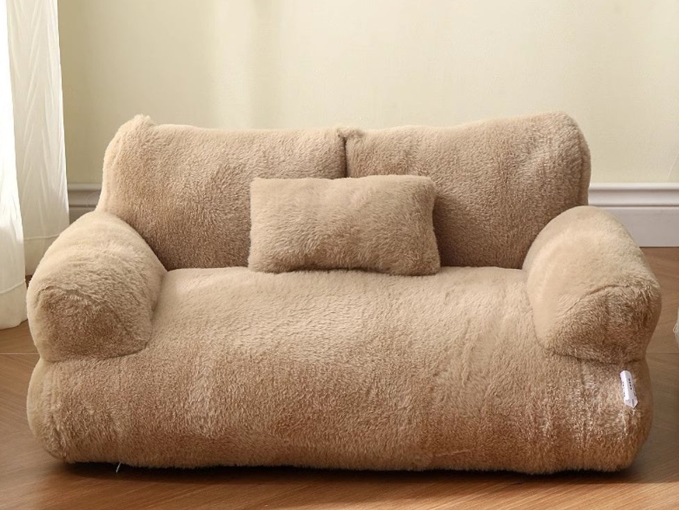 A display image of the Snugglebugsupply's Luxury Winter Sofa Cat Bed